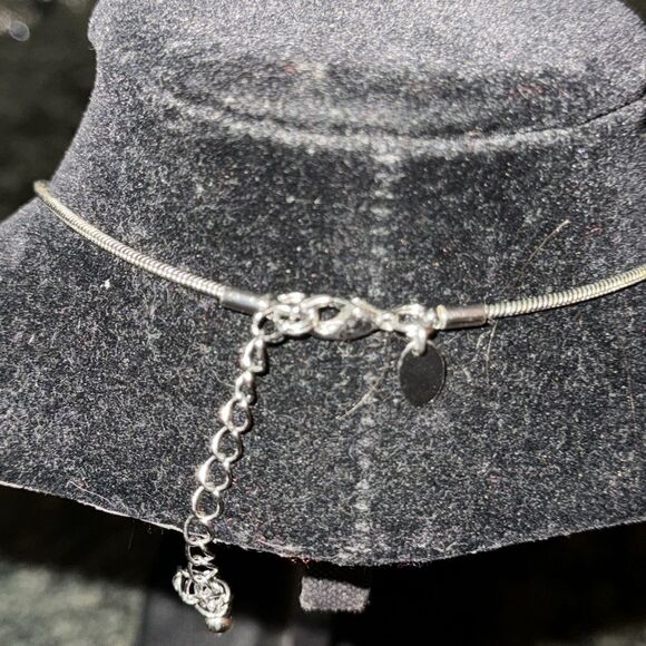 Lia Sophia  adjustable bib necklace - Picture 3 of 5